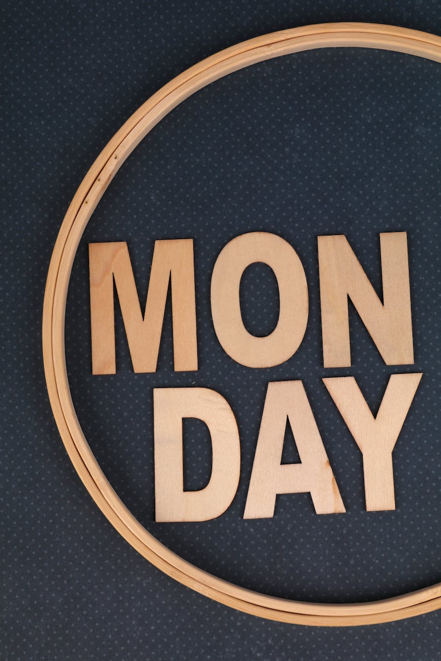 Monday, Monday, Mondaaaaay